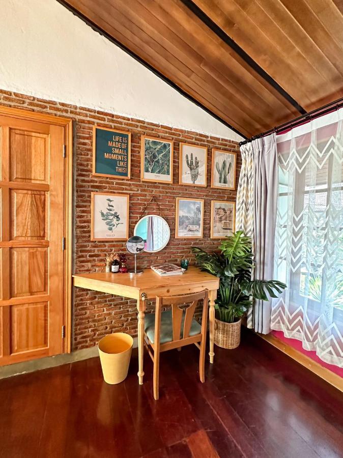 T-House Bkk 2Floors Near Bts With Swimming Pool And Free Wifi Hotel Банкок Екстериор снимка
