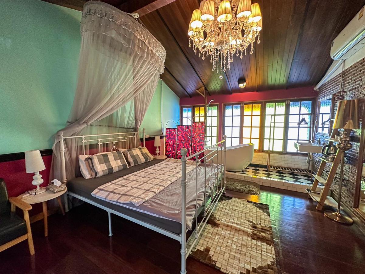 T-House Bkk 2Floors Near Bts With Swimming Pool And Free Wifi Hotel Банкок Екстериор снимка