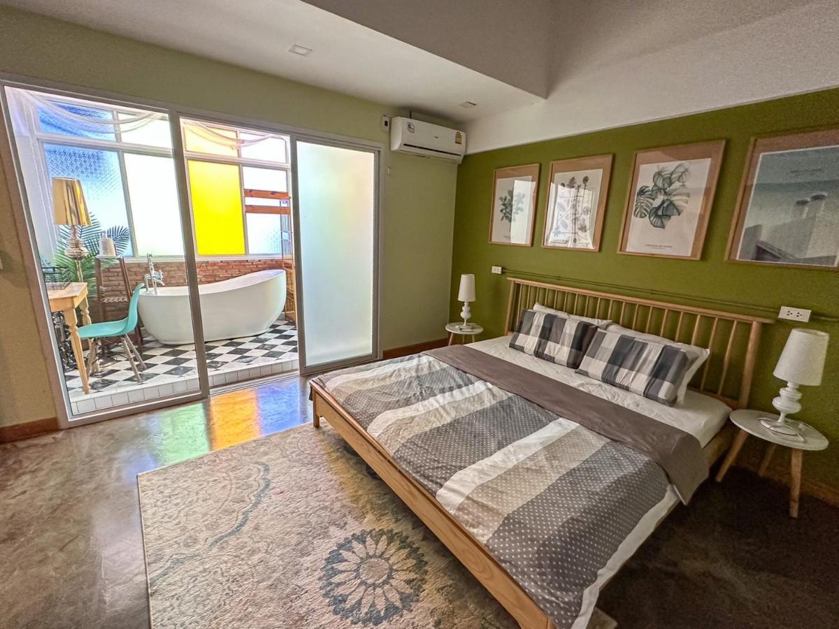 T-House Bkk 2Floors Near Bts With Swimming Pool And Free Wifi Hotel Банкок Екстериор снимка