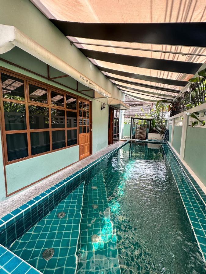 T-House Bkk 2Floors Near Bts With Swimming Pool And Free Wifi Hotel Банкок Екстериор снимка