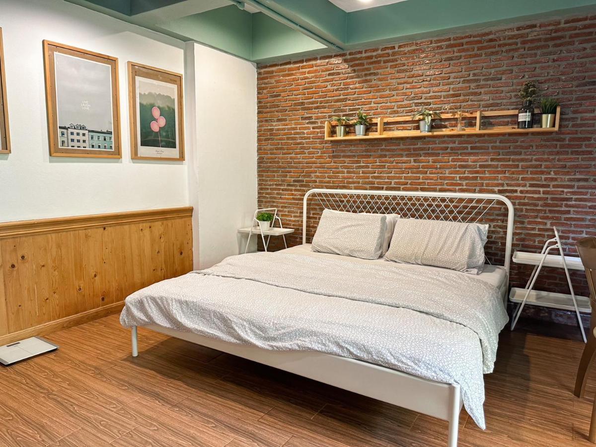 T-House Bkk 2Floors Near Bts With Swimming Pool And Free Wifi Hotel Банкок Екстериор снимка