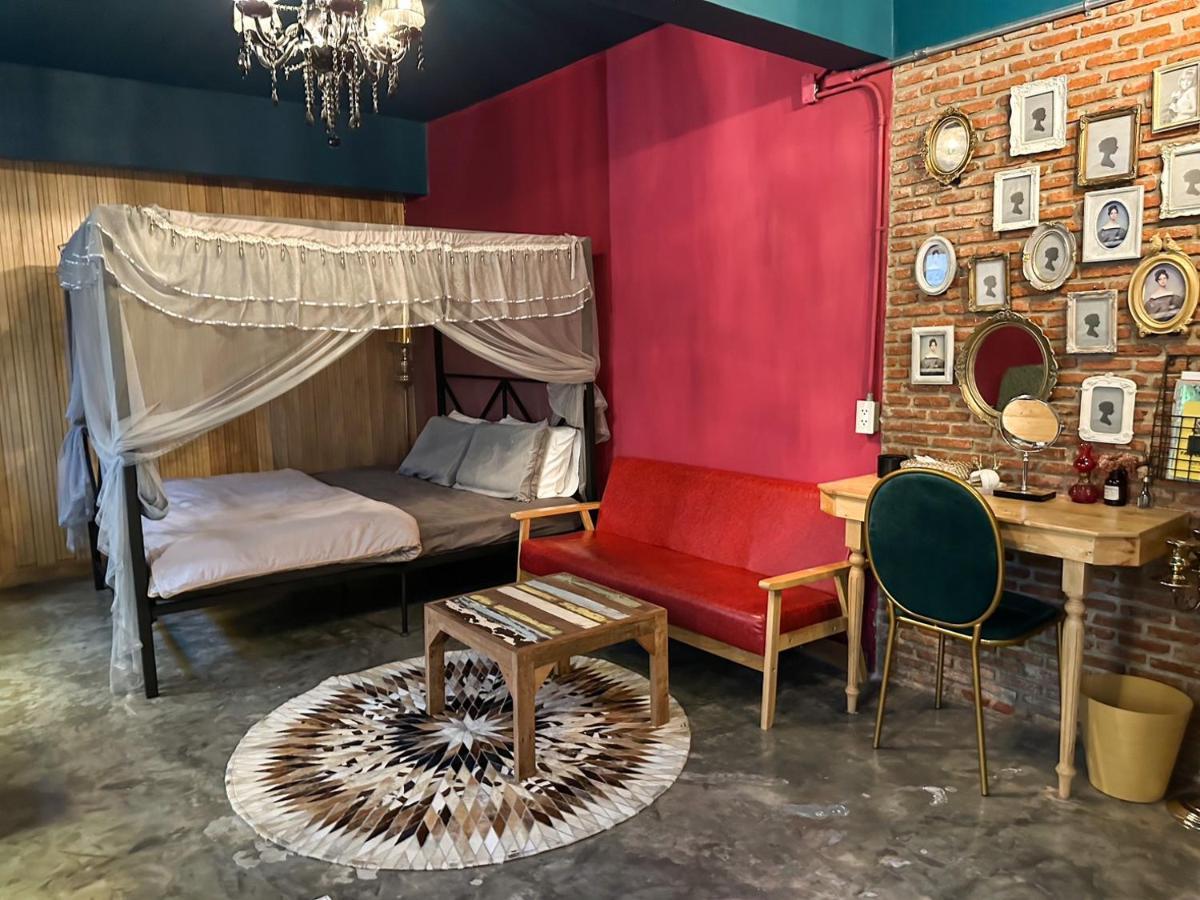 T-House Bkk 2Floors Near Bts With Swimming Pool And Free Wifi Hotel Банкок Екстериор снимка