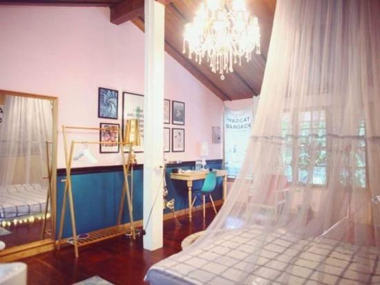 T-House Bkk 2Floors Near Bts With Swimming Pool And Free Wifi Hotel Банкок Екстериор снимка
