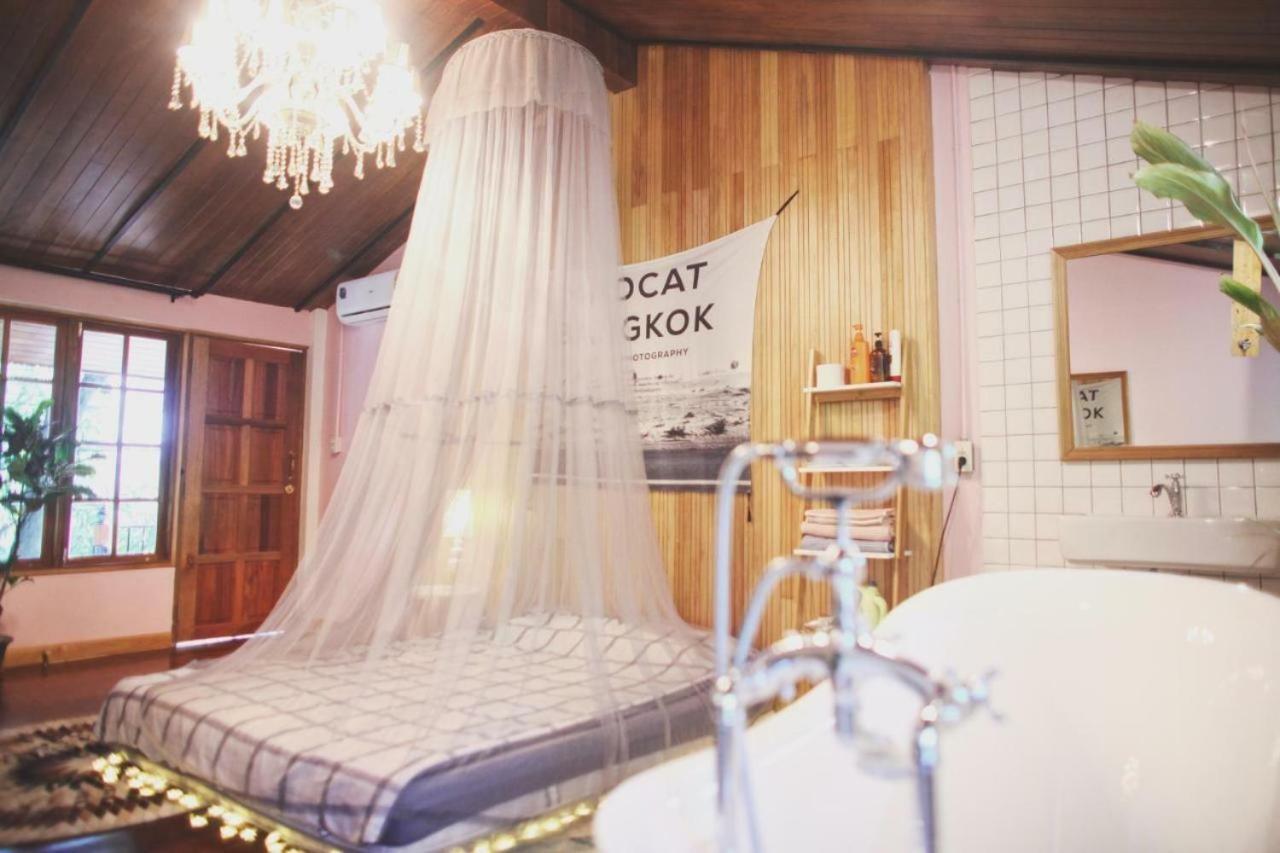 T-House Bkk 2Floors Near Bts With Swimming Pool And Free Wifi Hotel Банкок Екстериор снимка