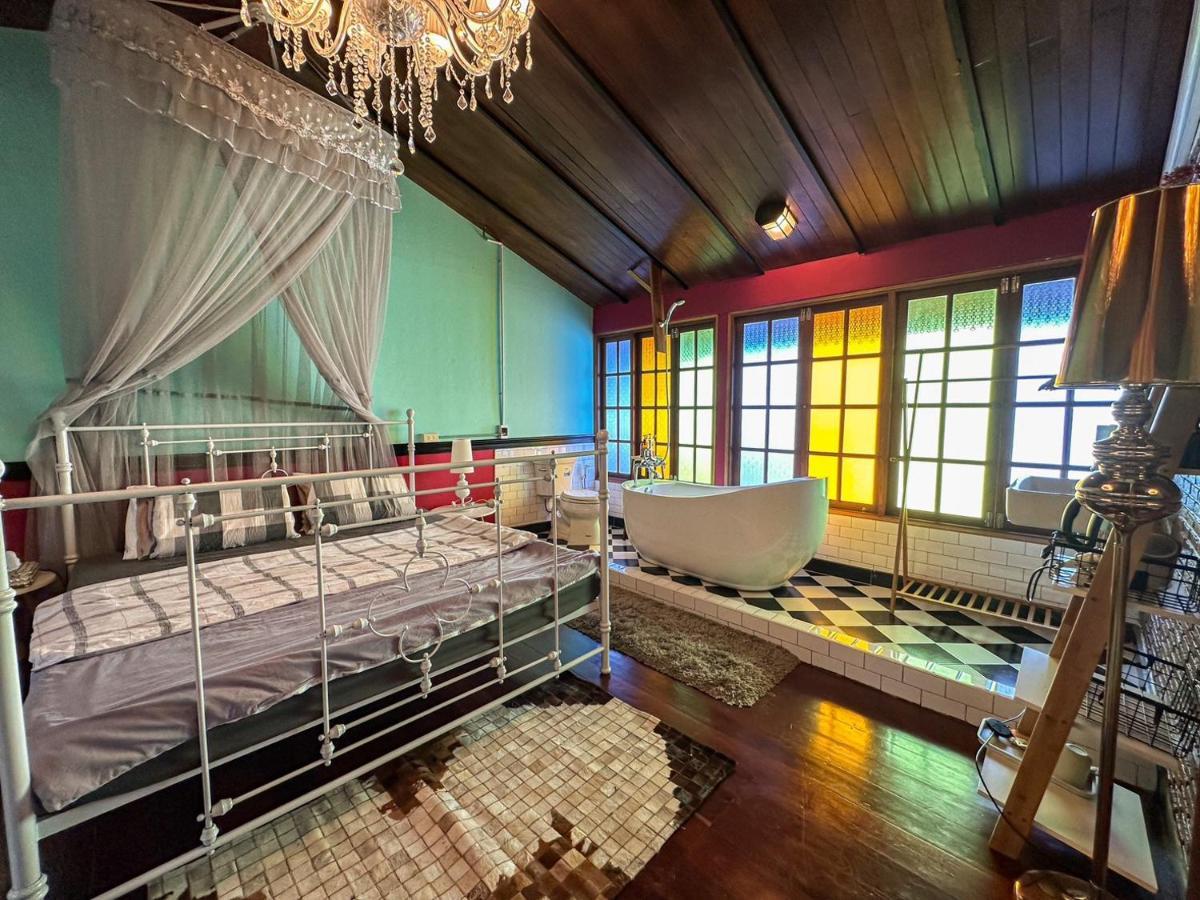 T-House Bkk 2Floors Near Bts With Swimming Pool And Free Wifi Hotel Банкок Екстериор снимка