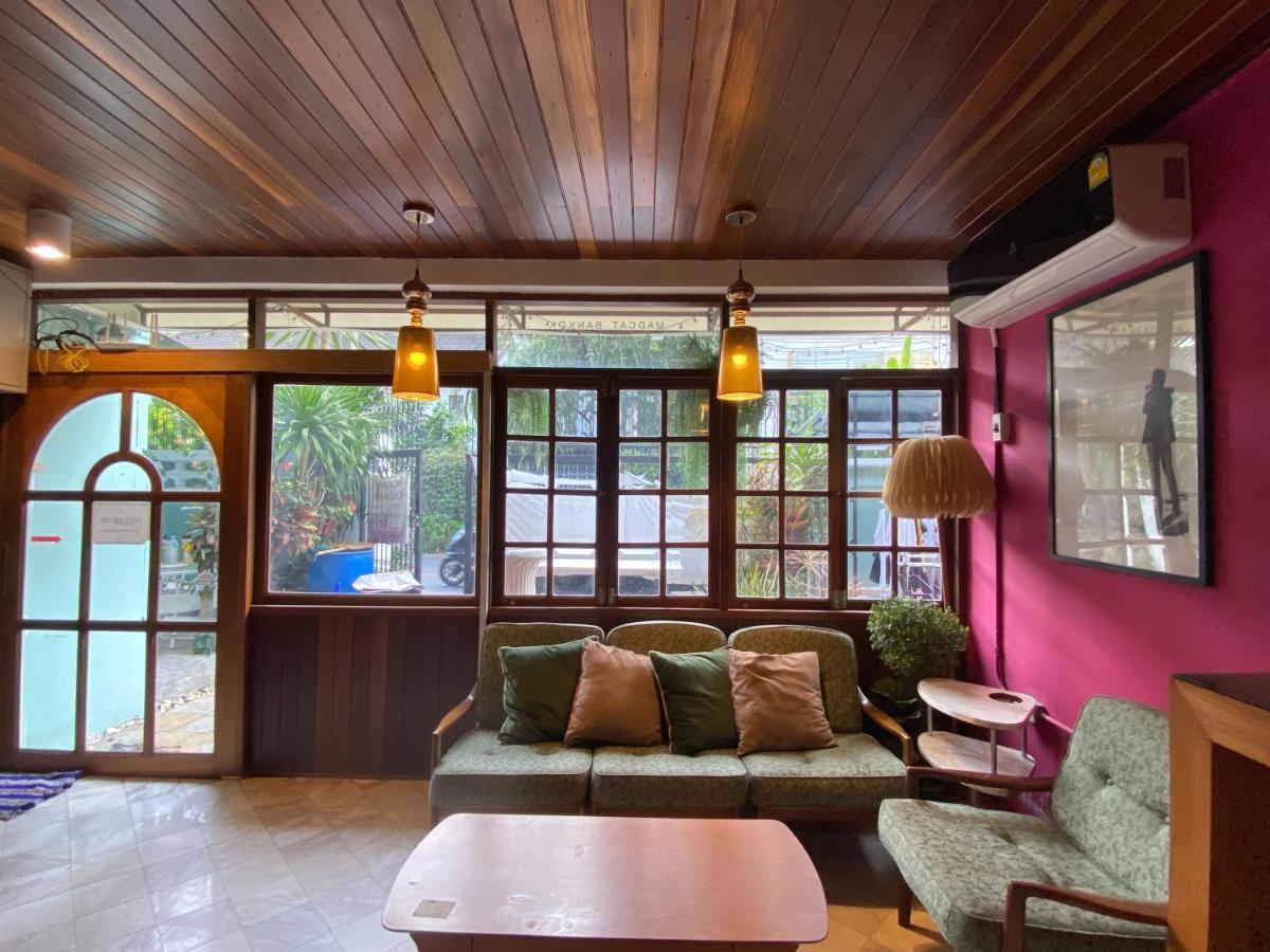 T-House Bkk 2Floors Near Bts With Swimming Pool And Free Wifi Hotel Банкок Екстериор снимка