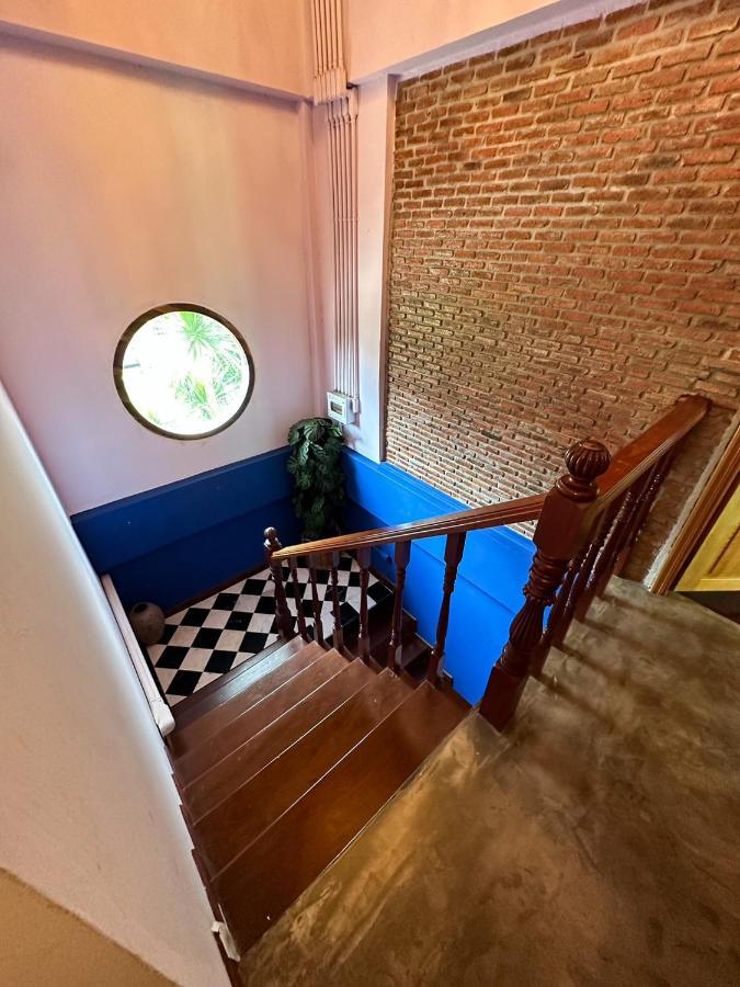 T-House Bkk 2Floors Near Bts With Swimming Pool And Free Wifi Hotel Банкок Екстериор снимка